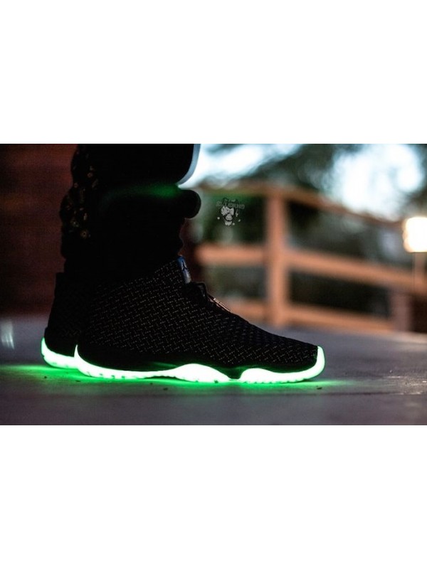 Delux Cool Light Up Glow LED Shoes